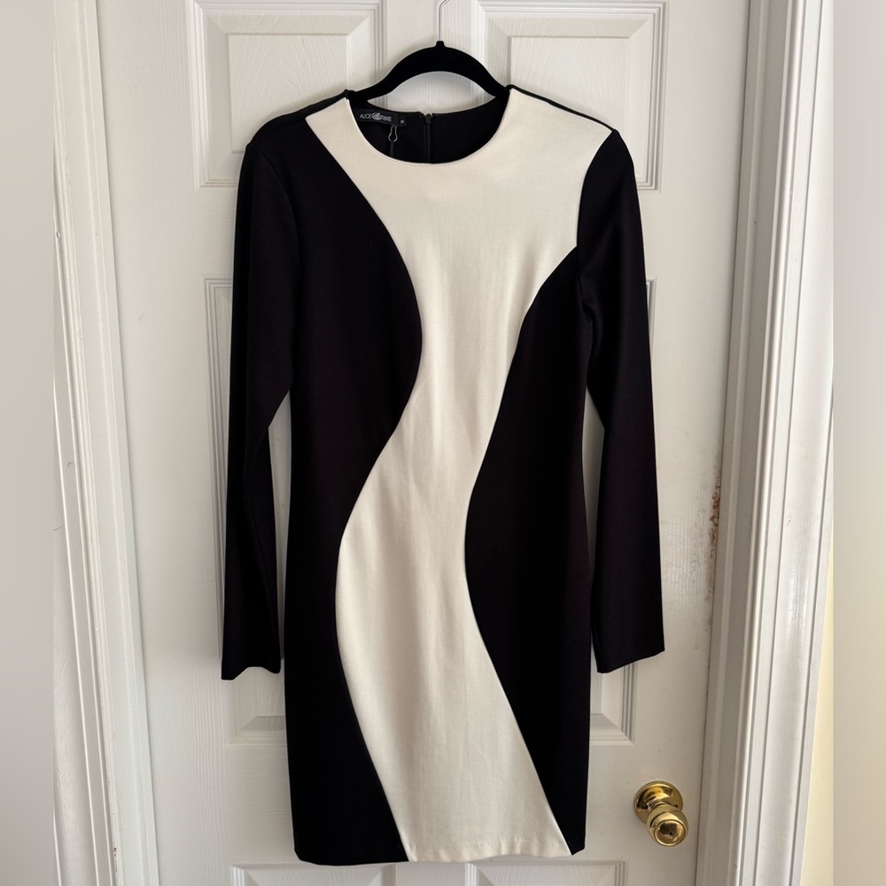 Alice & Trixie Dress, Black, White, NWT, Medium, Long Sleeve